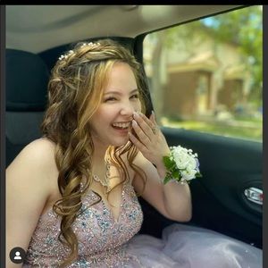 Meet your Posher, Mayzie